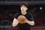 一个不丢!杨瀚森半场15分钟8中8砍17分 各种丝滑翻身勾手美如画