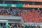 浙江足协:吴越杯首轮总计涌入100514名观众,场均20103人